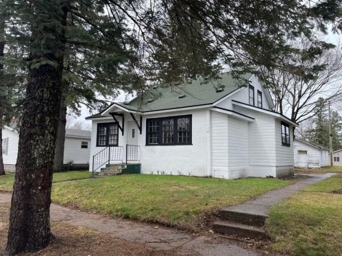 7460 Cedar St, Webster, WI 54893-8312