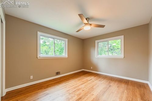 4369 Logan St, Englewood CO  80113-5820 exterior