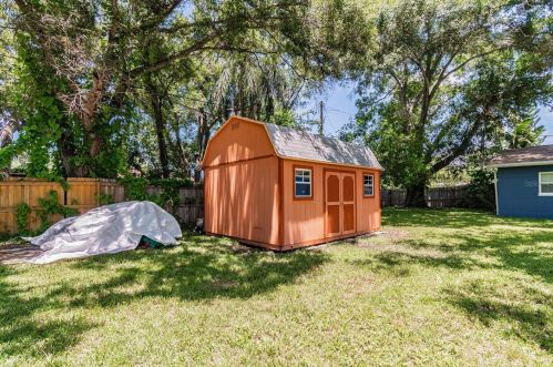 5872 60th Ave, Saint Petersburg FL  33709-1993 exterior