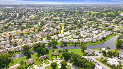 1520 Shaker Cir, West Palm Beach FL  33414-5735 exterior
