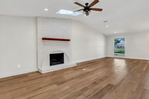 702 Carleton Dr, Richardson TX  75081-5906 exterior