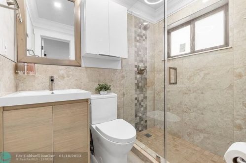 754 44th St, Hialeah FL  33013-1918 exterior