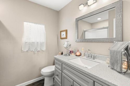 63 Bahia Ln, Oceanside CA  92058-1855 exterior