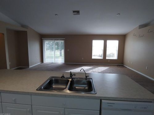 101 18 Ave, Cape Coral FL  33990-1840 exterior