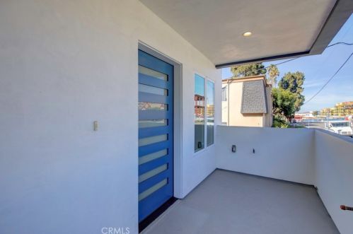 6160 Pacific Coast Hwy, Redondo Beach CA  90277-5907 exterior