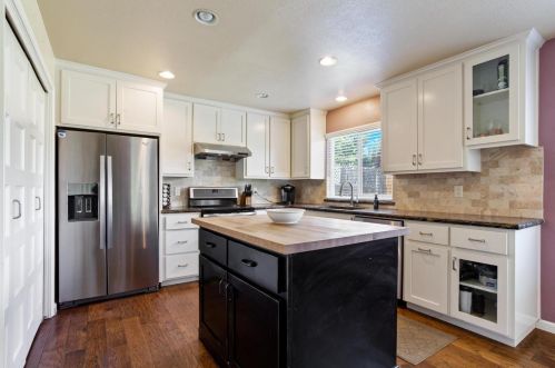 661 Hillsdale Dr, Turlock CA  95382-0515 exterior