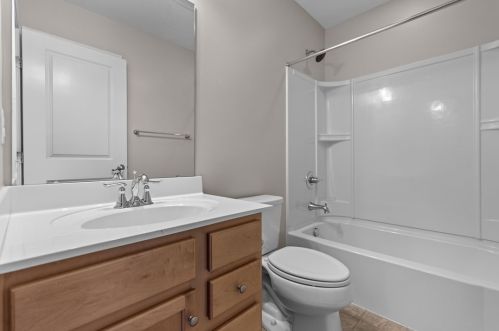 1948 Georgetown Dr, Sewickley PA  15143-1566 exterior