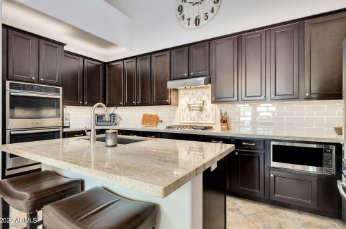 17805 93 Way, Scottsdale AZ  85260-2860 exterior