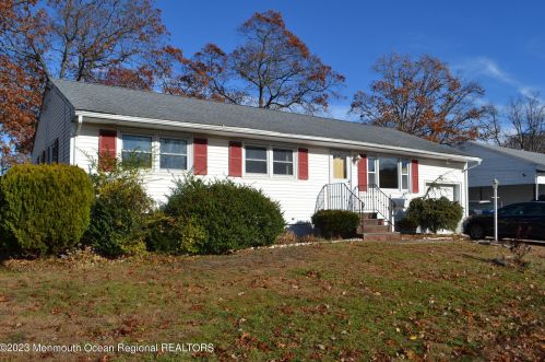 309 Midstreams Rd, Bricktown, NJ 08724-3836