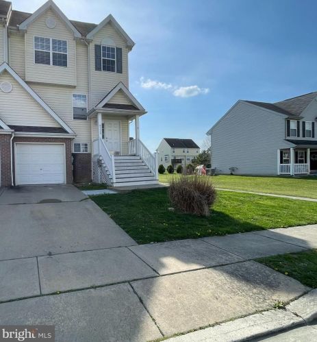 338 Northdown Dr, Dover DE  19904-5744 exterior