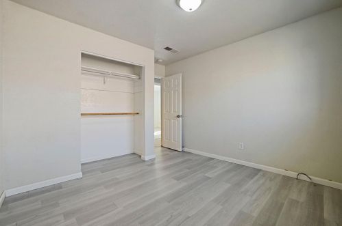 1325 Arrowhead Ct, Modesto CA  95351-1723 exterior