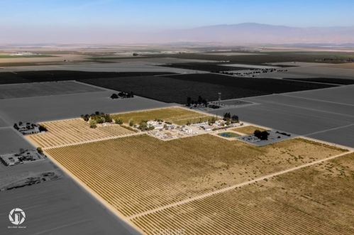 15414 Cuda Dr, Bakersfield CA  93307-9279 exterior