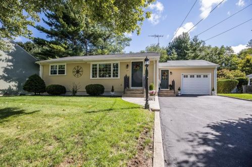 17 Barden Ln, Warren RI  02885-3607 exterior