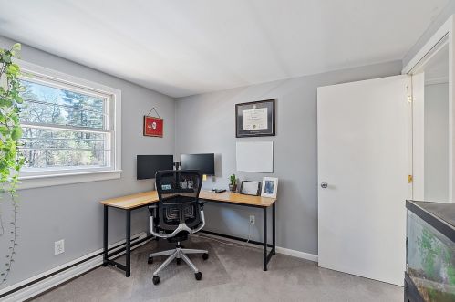 179 Main St, Salem NH  03079-1830 exterior