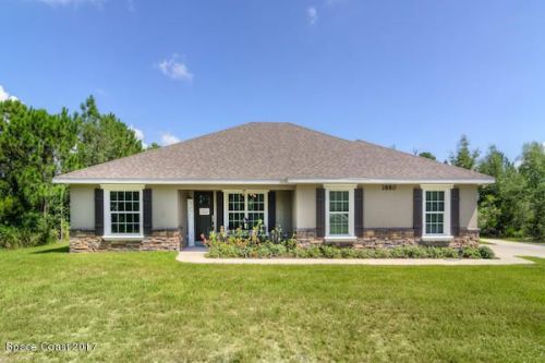 3880 Palm Ave, Mims, FL 32754-4739