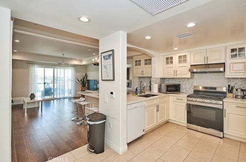 1598 Long Beach Blvd, Long Beach, CA 90813-1924