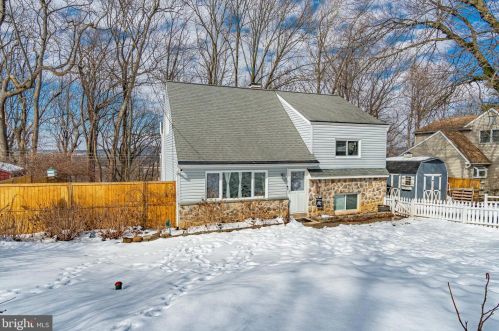 40 Sunset Dr, Paoli, PA 19301-1719