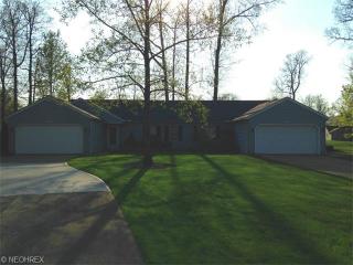 1860 Candlewood Dr, Avon, OH 44011-1565