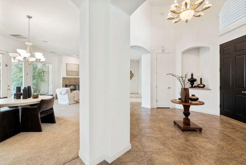 2 King Edward Ct, Rancho Mirage CA  92270-1621 exterior