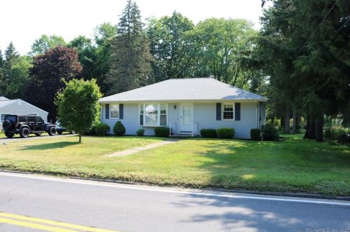 18 Scott Rd, Waterbury, CT 06705-2829