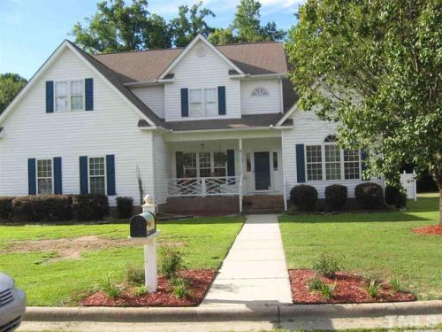 82 Brookwood Dr, Smithfield, NC 27577-4863