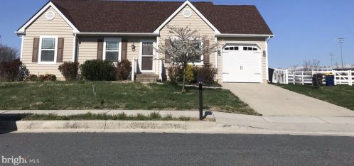 388 Northdown Dr, Dover, DE 19904-5744