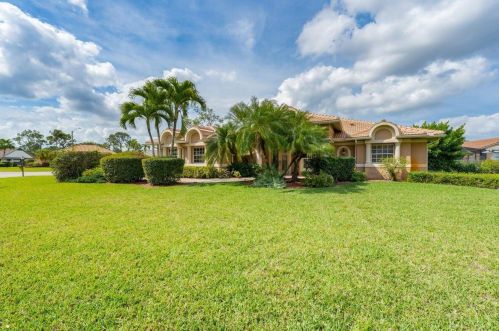 163 Palmetto Dunes Cir, Naples, FL 34113-7558