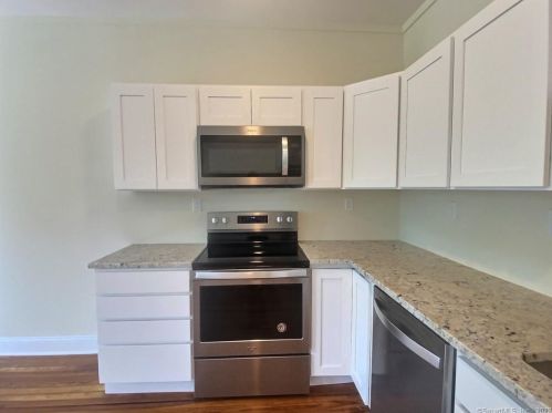 23 West St, Litchfield CT  06759-3501 exterior