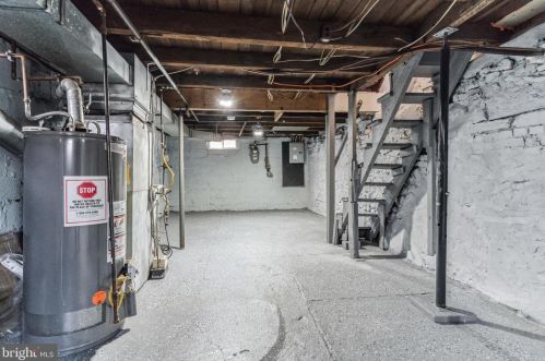 212 Broadway, Gloucester NJ  08030-1103 exterior