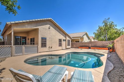 1088 Sierra St, Gilbert AZ  85296-3832 exterior