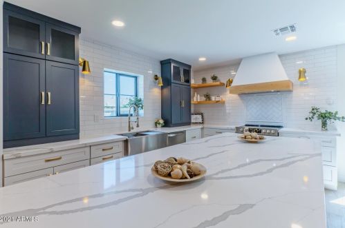 8232 Montecito Ave, Scottsdale AZ  85251-2719 exterior