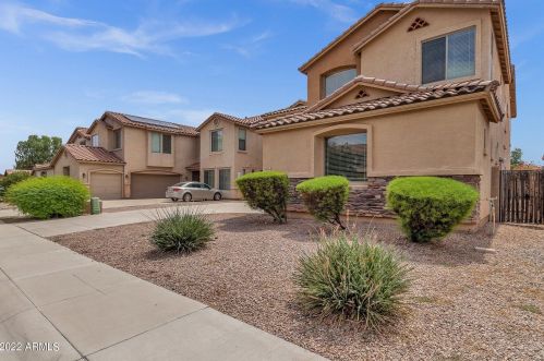 43255 Lindgren Dr, Maricopa, AZ 85138-9435