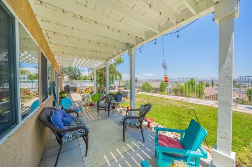 28 Del Brienza, Lake Elsinore CA  92532-0221 exterior
