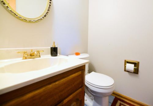 7461 Fitzroy Ct, Cincinnati OH  45241-1260 exterior