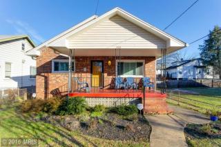 1405 44th St, Washington, DC 20019-1918