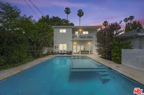 13156 Hartsook St, Van Nuys, CA 91423-1510