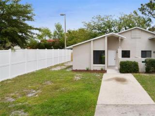 3235 Albin Ln, Orlando, FL 32817-5140