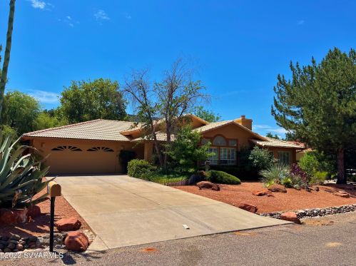 430 Concho Dr, Sedona AZ  86351-7953 exterior