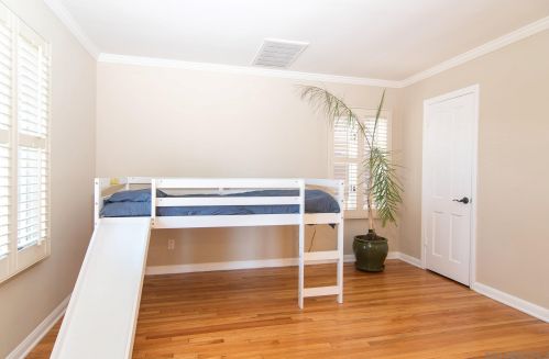 2911 Curlew St, San Diego CA 92103-3933 exterior