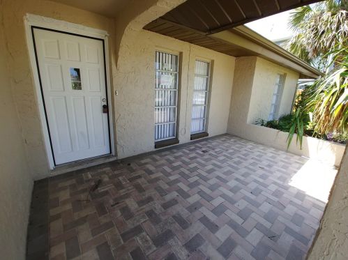 7534 Mako Dr, Port Richey, FL 34667-3919