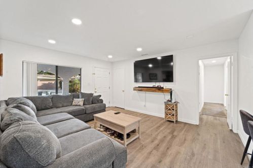 9378 Manor Dr, La Mesa CA  91942-3618 exterior