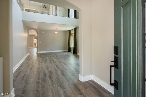 4202 Bonanza Rd, Gilbert, AZ 85297-4405