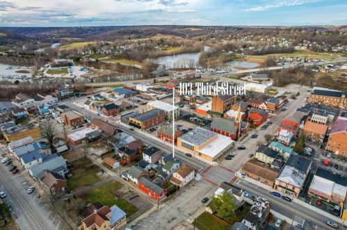 403 3 St, Aurora IN 47001-1311 exterior