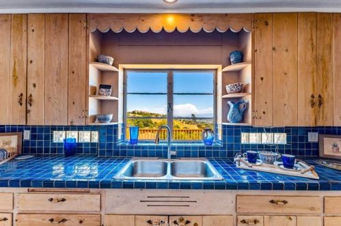 1136 Avocado Crst Rd, La Habra CA 90631-8108 exterior