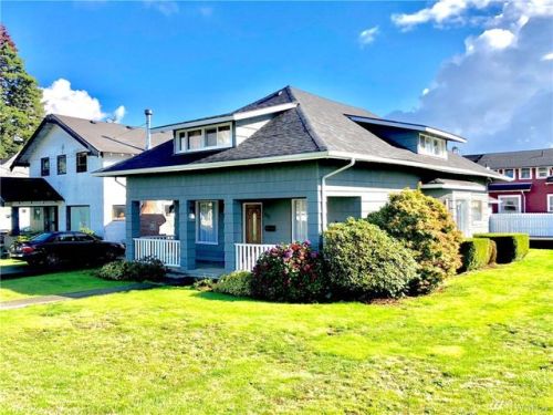 521 1st St, Hoquiam, WA 98550-2303
