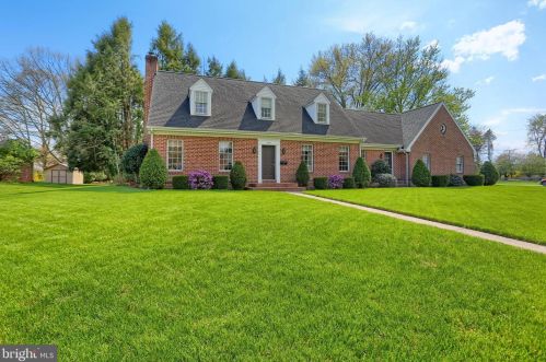 846 South St, Carlisle, PA 17013-2714