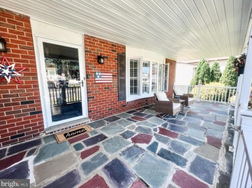 649 Hutchinson Ter, Holmes, PA 19043-1019