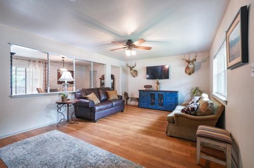 403 Mccarty St, Weatherford, TX 76086-5328