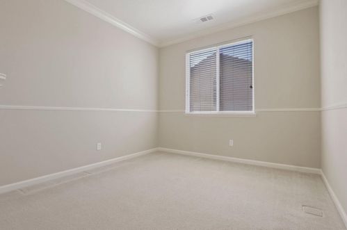 2044 Sugarbowl Way, Lodi CA  95242-4752 exterior