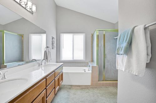 39810 Amberley Cir, Temecula CA  92591-7007 exterior